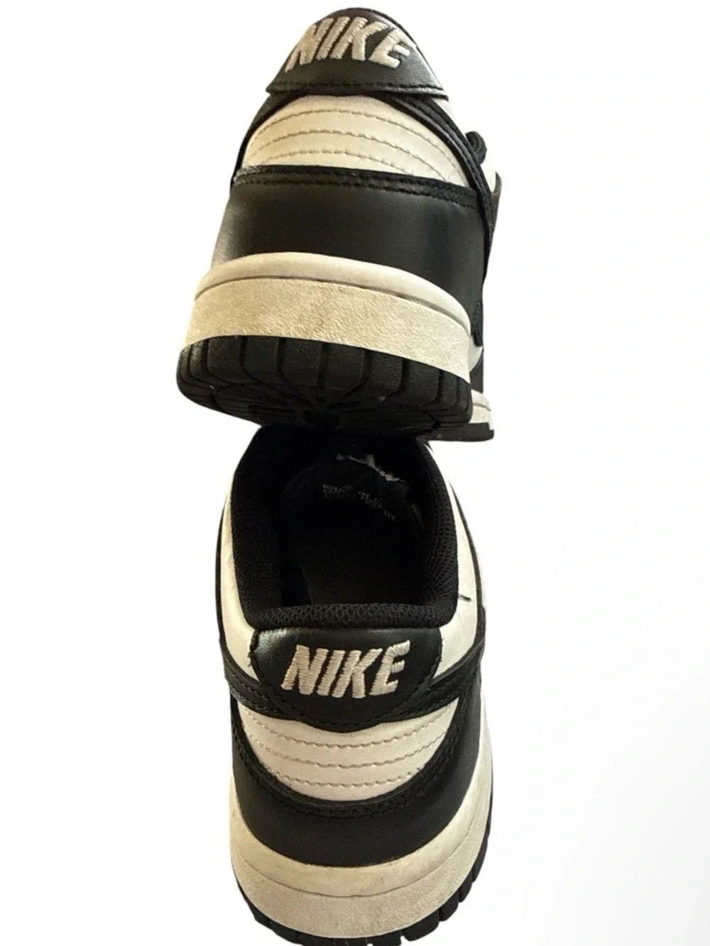 Nike Dunk Low Retro in the widely popular 